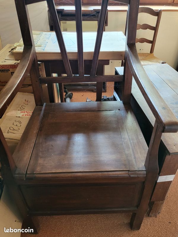 Fauteuil d'aisance (image 2)