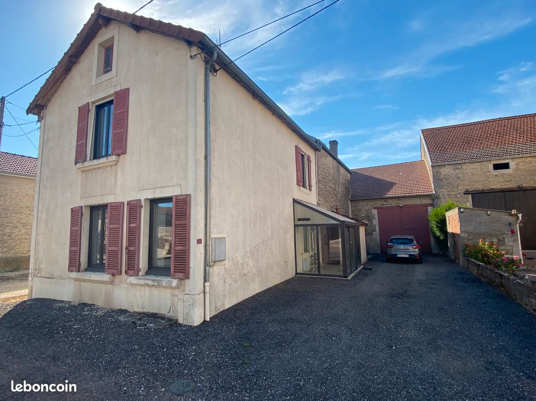 Maison 3 pièces 125 m² · à Beauchemin · 125 m² · 580 €/mois