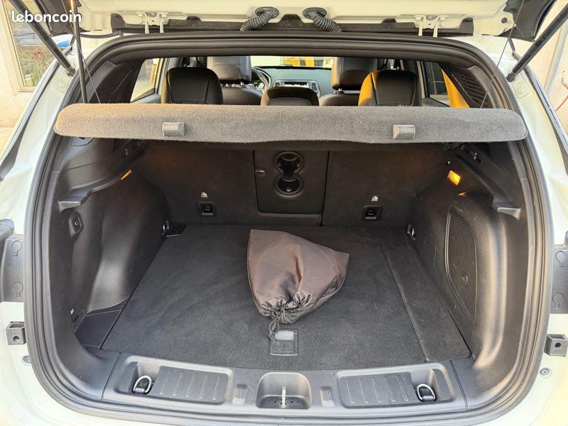 JEEP Compass 1.3 PHEV T4 240 ch 4xe eAWD S, tout-terrain 4x4 / TOIT OUVRANT / CUIR… (image 8)