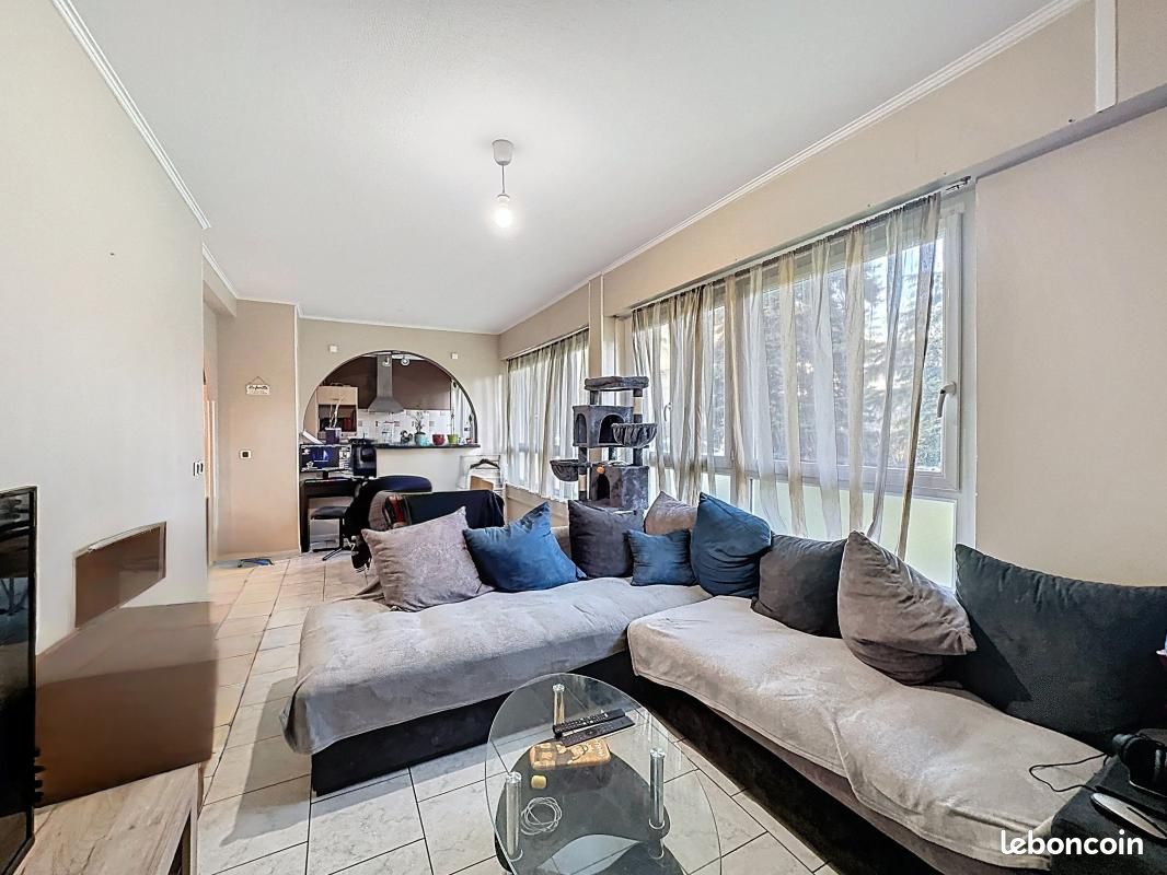 Appartement 3 pièces 69 m² · à Oullins-Pierre-Bénite · 69 m² · 961 €