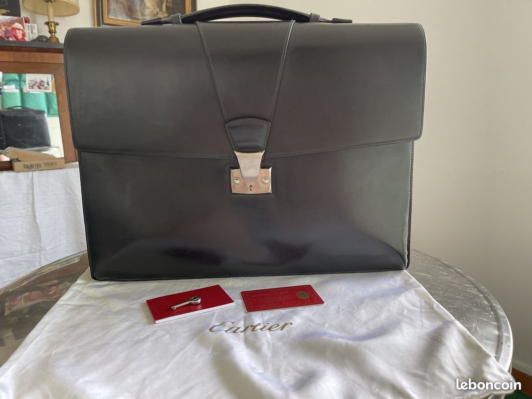 Sac sacoche porte-documents serviette Must de Cartier en cuir de