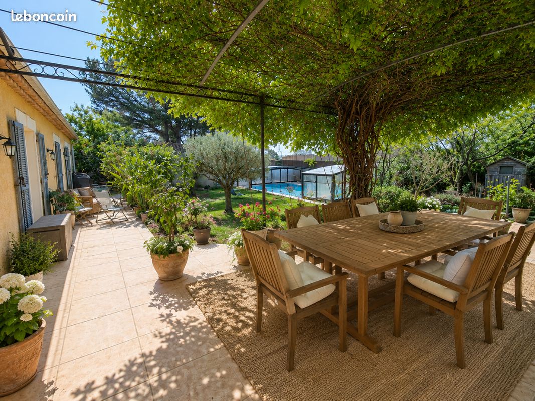 Maison 6 pièces 212 m² · à Nîmes · 212 m² · 699 000 €