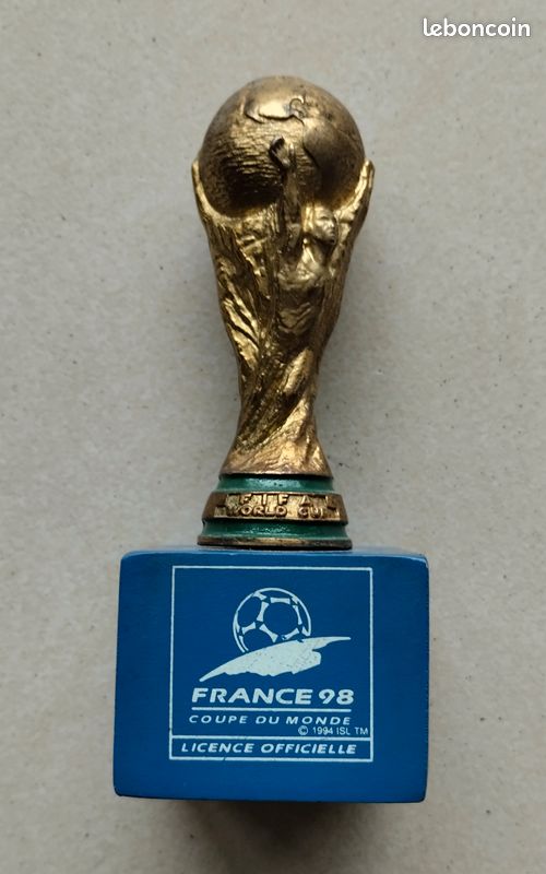 Collection Officielle Coupe Du Monde France 98 - Médaille Arthus Bertrand