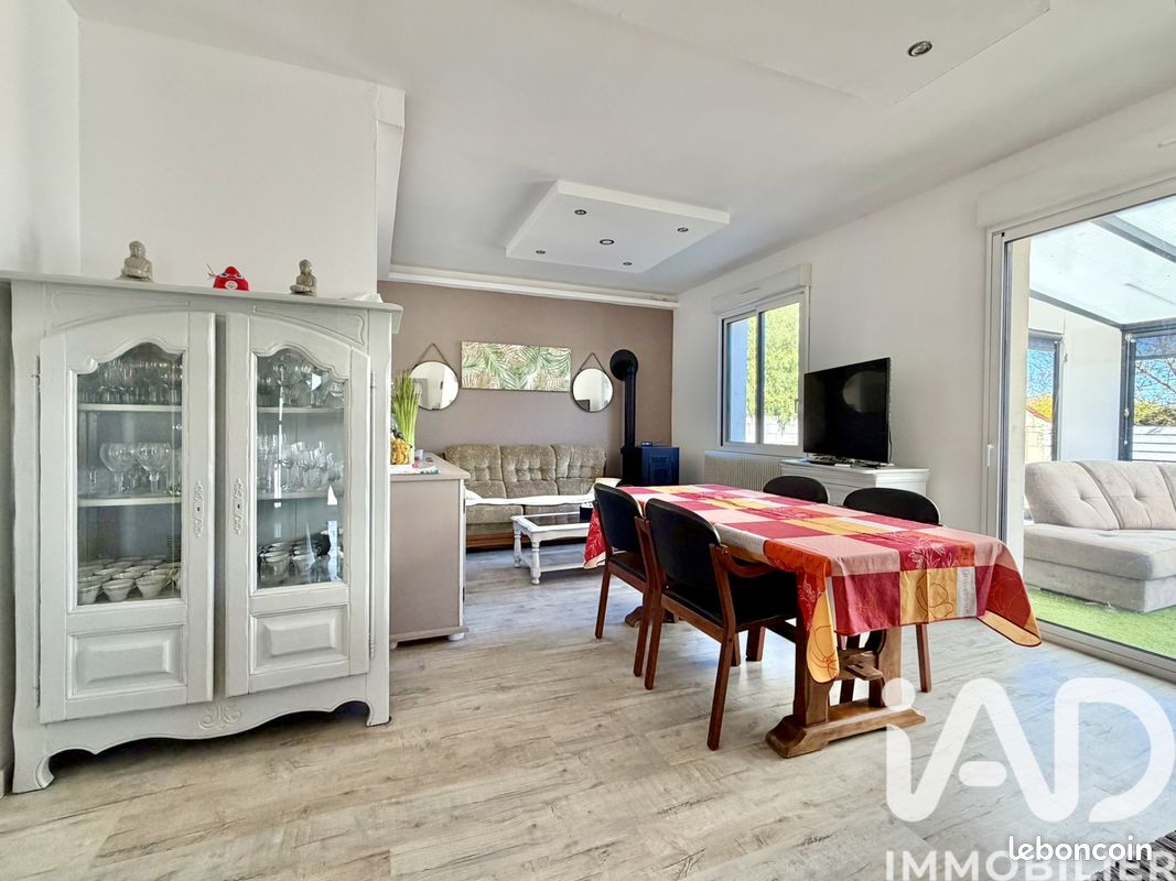 Maison 4 pièces 87 m² · à Fontenay-le-Comte · 87 m² · 209 500 €