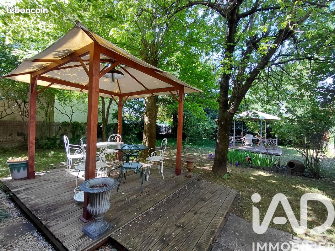 Maison 6 pièces 131 m² · à Oullins-Pierre-Bénite · 131 m² · 625 000 €