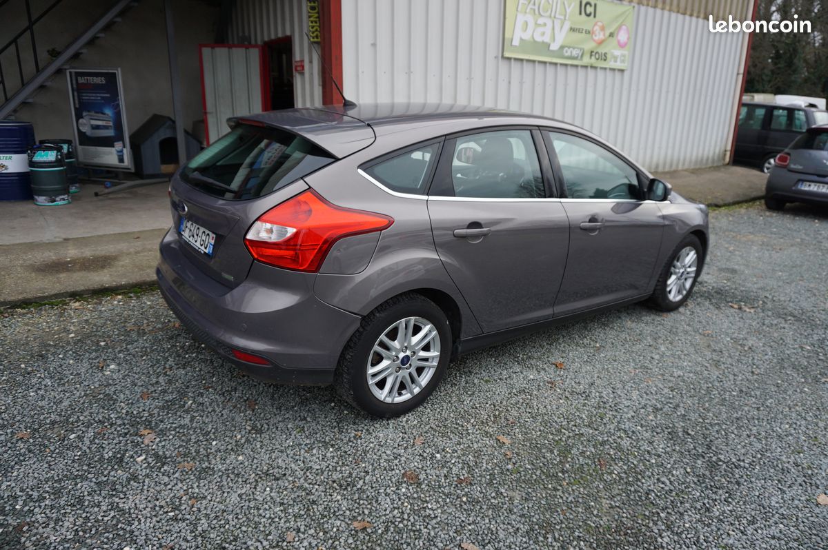 Ford focus (image 2)
