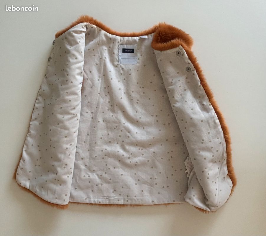 Gilet sans manche fausse fourrure fille (image 2)