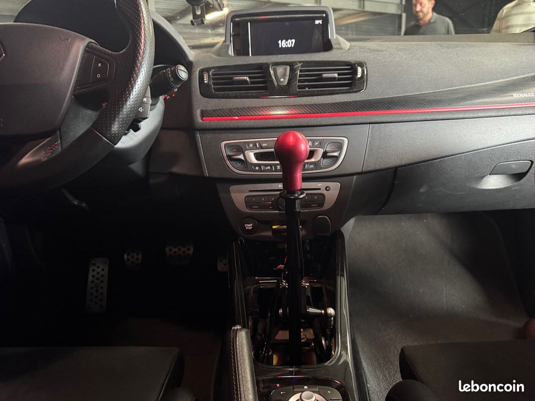Renault megane iii coupe 2.0 16v rs cup (image 11)