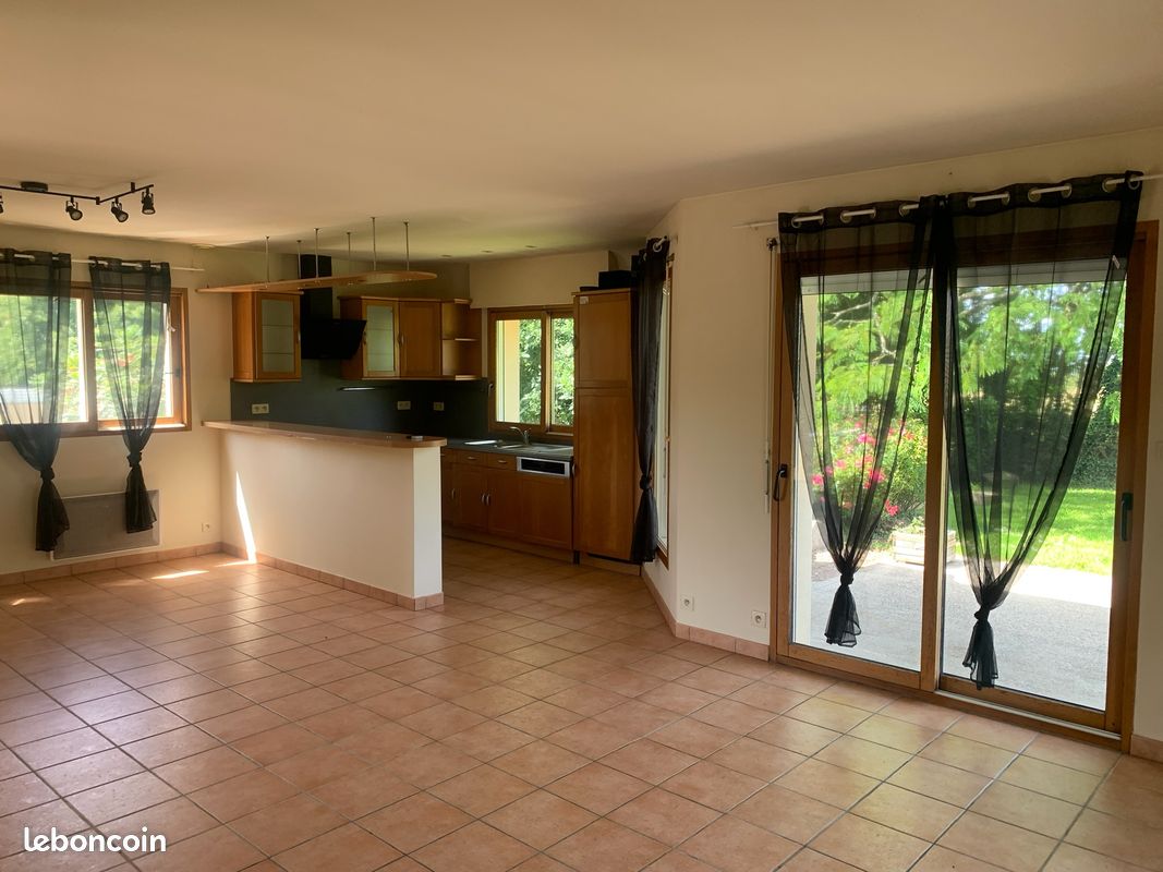 Maison 5 pièces 110 m² · à Quimper · 110 m² · 1 250 €/mois
