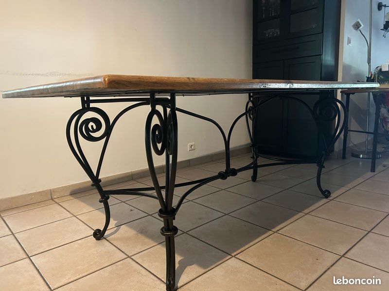 Grande table en bois massif et fer forgé (fait sur mesure par un menuisier) (image 2)