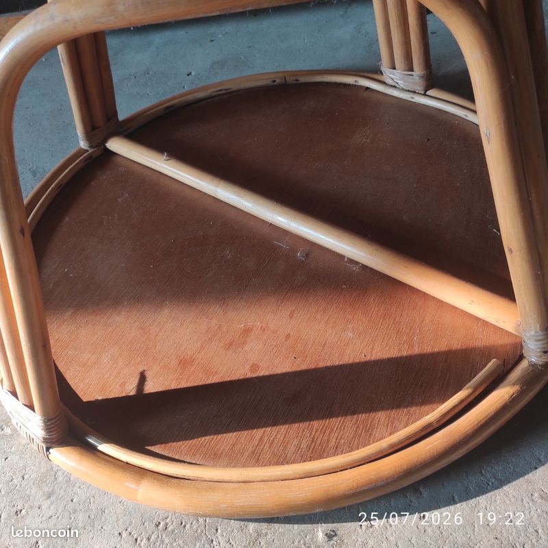 Table ronde en rotin double plateau (image 4)