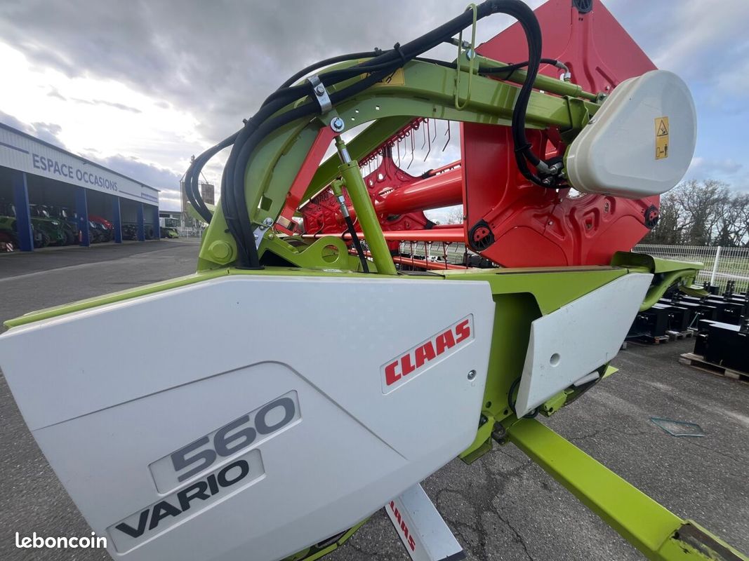 Claas TUCANO 430 4X4 + COUPE FLEX (image 8)