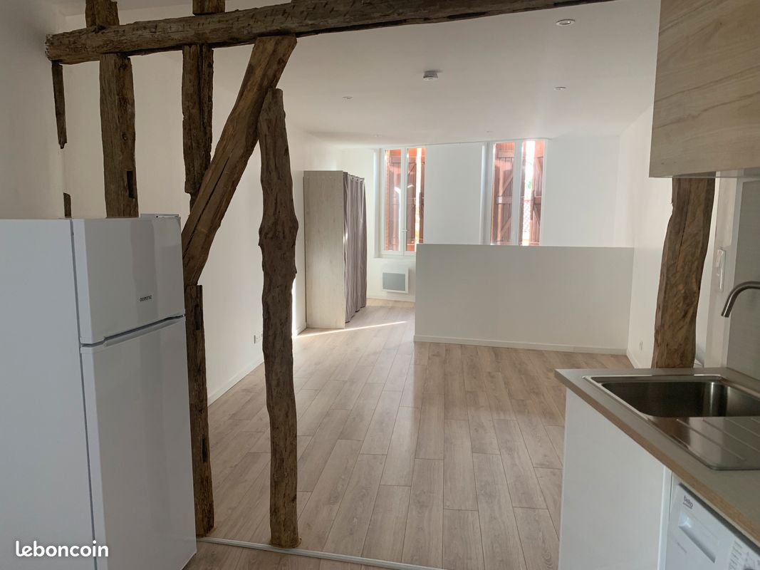 Appartement 1 pièce 39 m² · à Samatan · 39 m² · 570 €