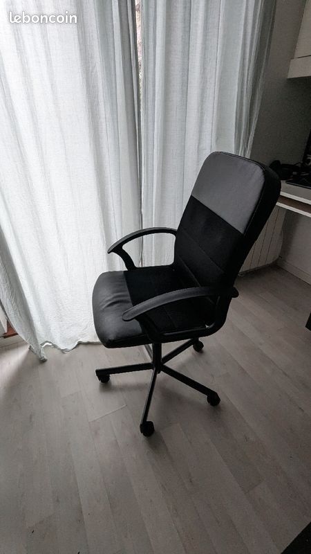 Chaise de bureau (image 1)