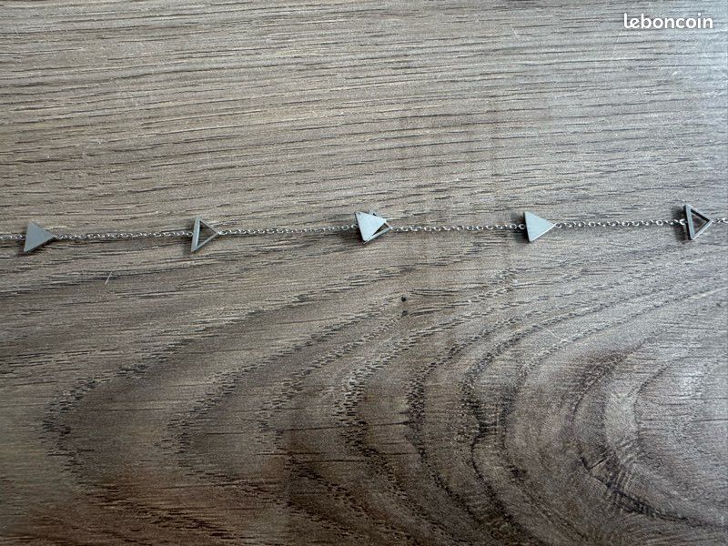 Collier 5 triangles Argent (image 3)