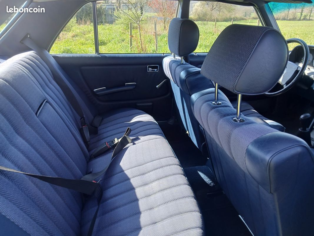 Mercedes 240D W123 (image 8)