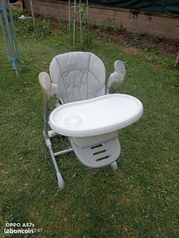 Chaise haute (image 3)