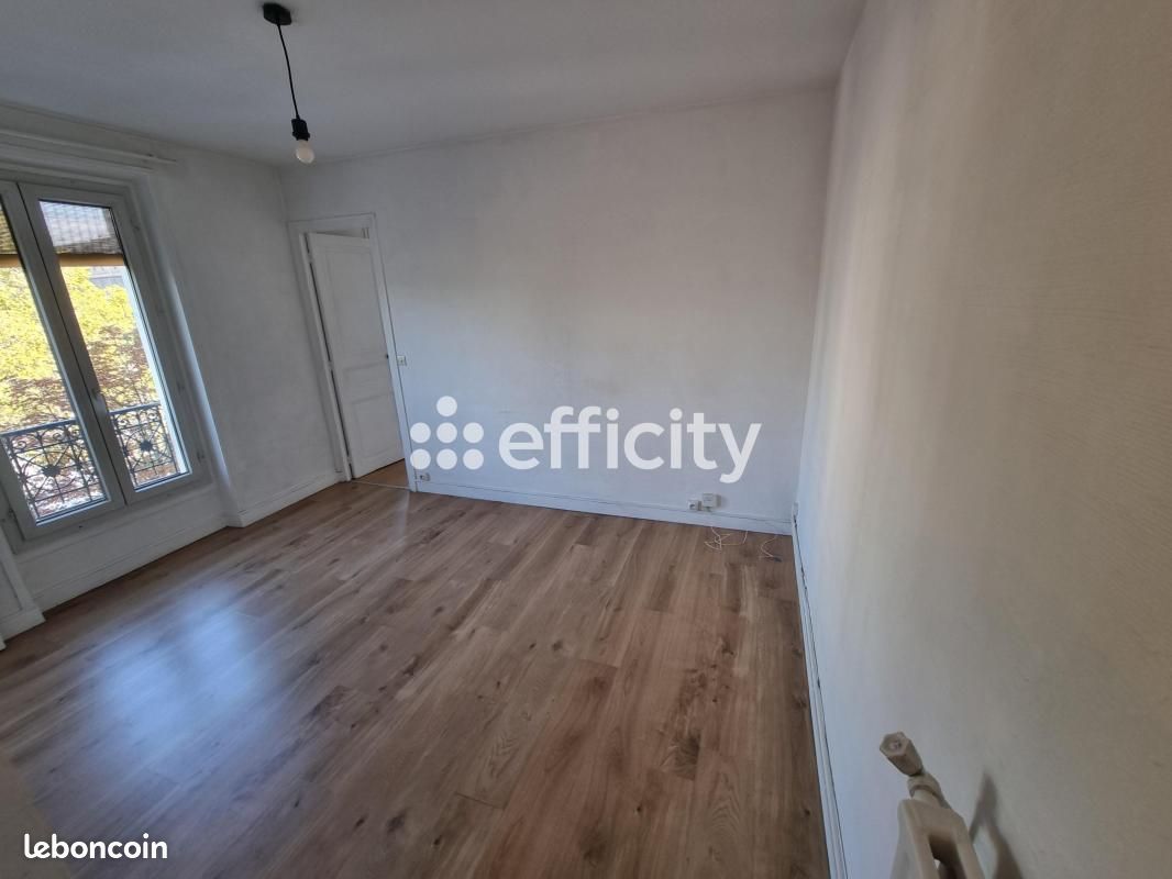 Appartement 2 pièces 31 m² · à Paris · 31 m² · 299 000 €