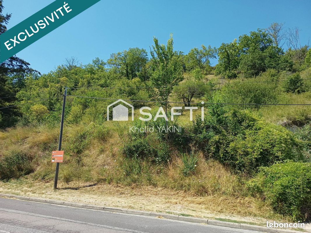 Terrain 2443 m² · à Sainte-Geneviève-lès-Gasny · 2 443 m² · 100 000 €