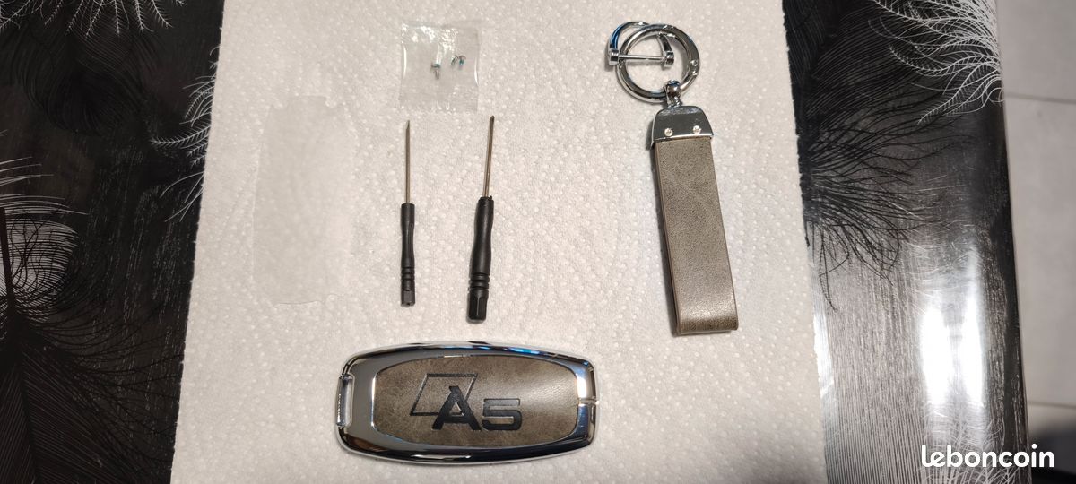 Coque cle marron audi (image 3)