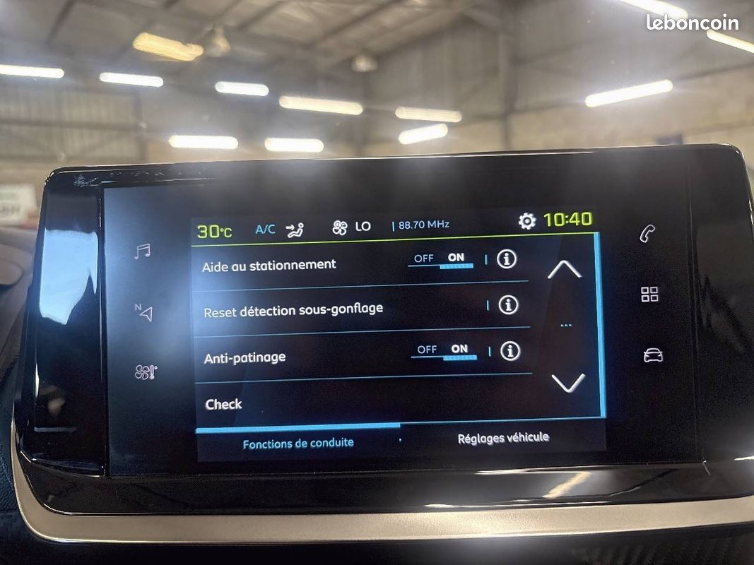 PEUGEOT 208 Electrique 50 kWh 136ch Allure Pack (image 15)