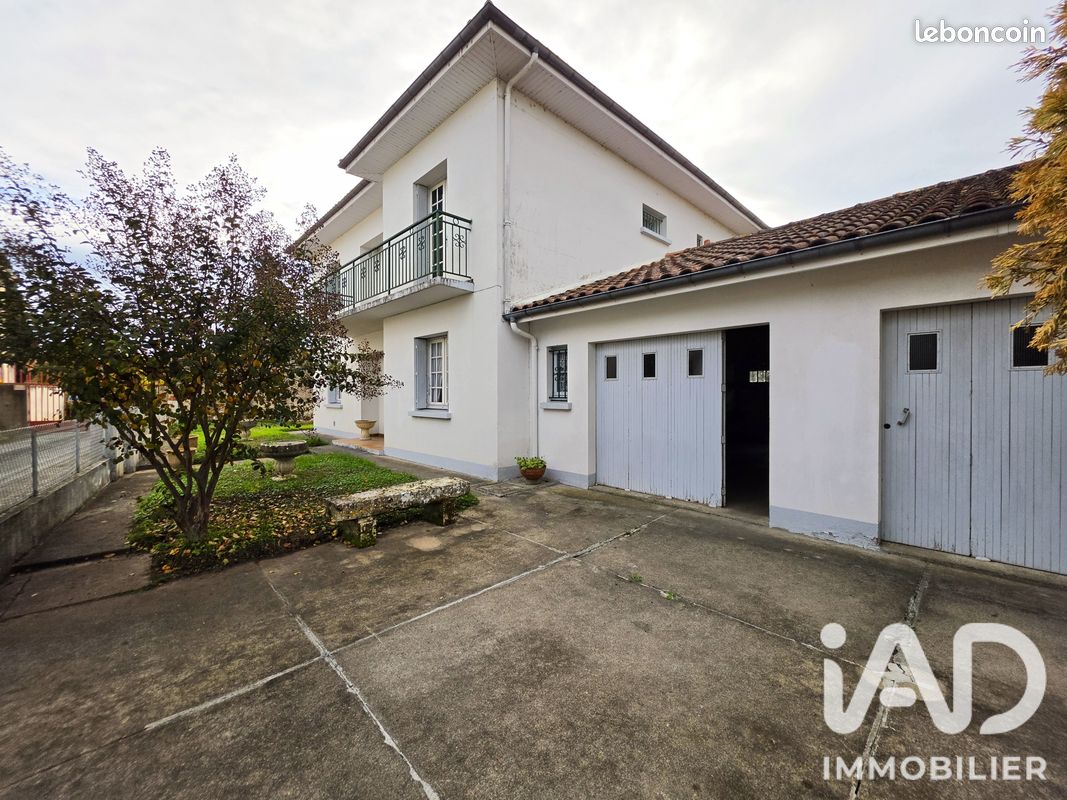 Maison 7 pièces 140 m² · à Sainte-Foy-la-Grande · 140 m² · 169 500 €