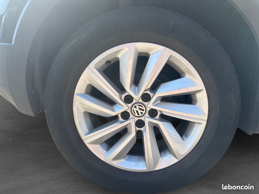 VOLKSWAGEN T-CROSS 1.0 TSI 95 Start/Stop BVM5 Lounge (image 17)