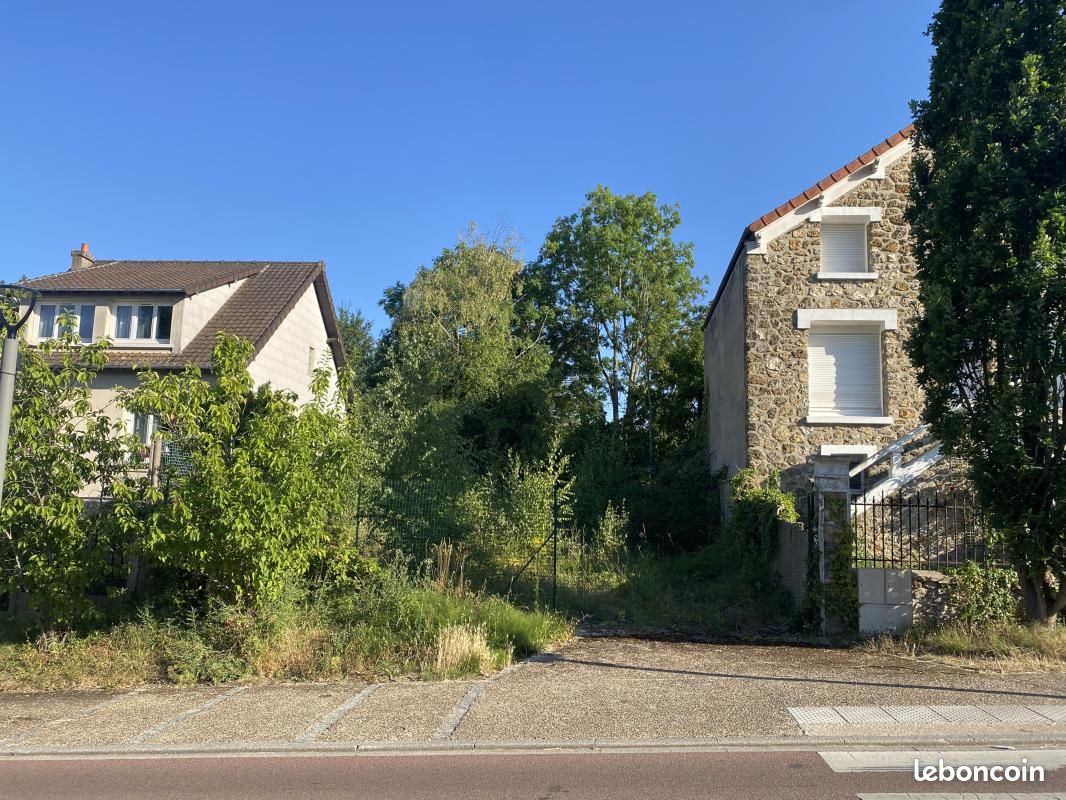 Terrain 530 m² Magny Les Hameaux · à Magny-les-Hameaux · 270 000 €