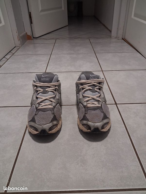 Nike V5 RNR (image 1)