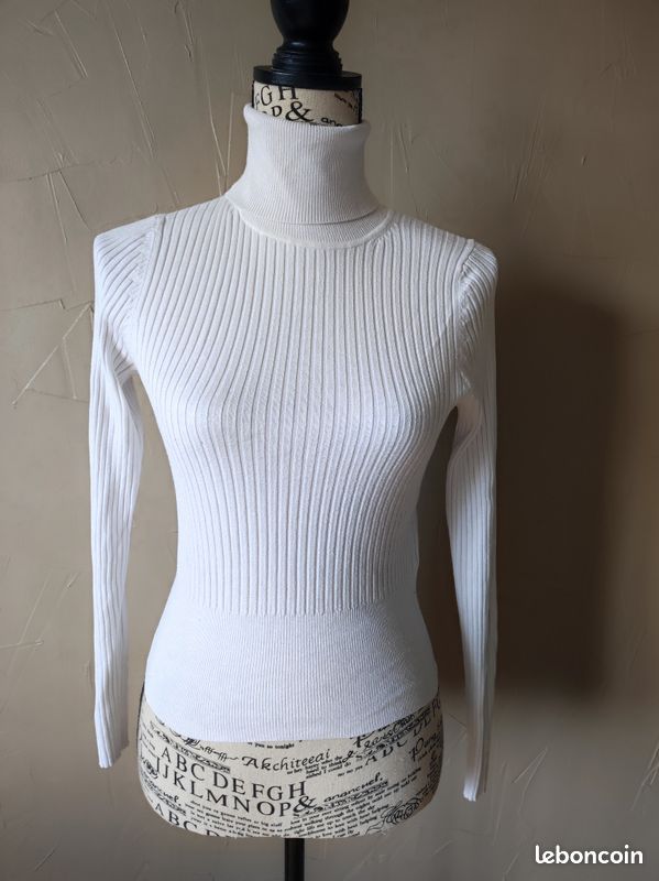 Pull Col Roulé Zara - Taille M, Couleur Beige, Occasion En Très Bon état, Matière Douce (étiquette Coupée)