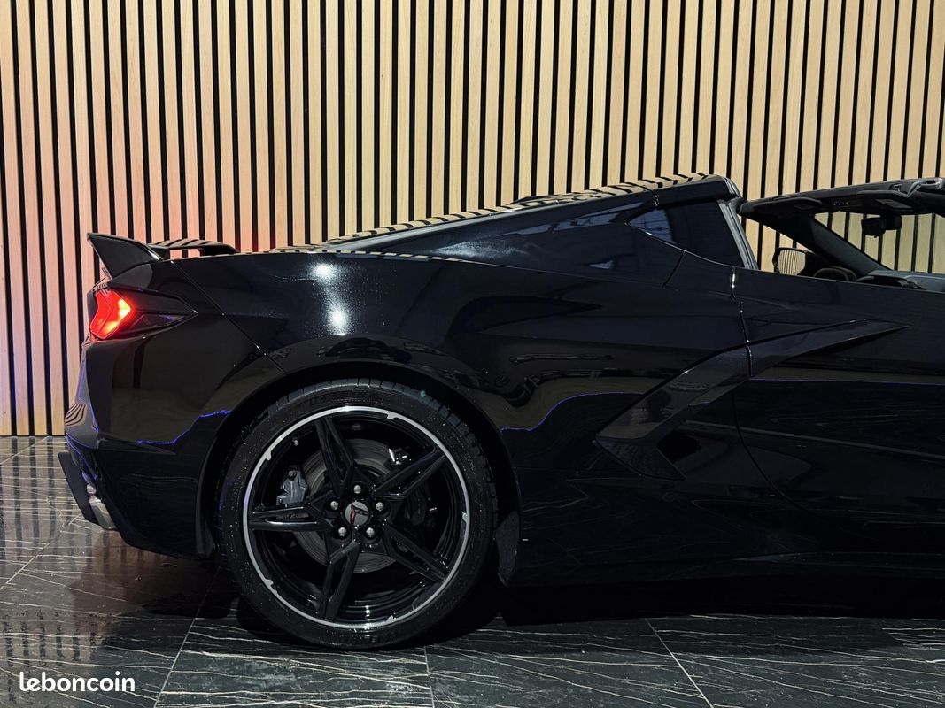 CHEVROLET CORVETTE TARGA 6.2 V8 482 BVA C8 Stingray IMMAT FRANCE 2LT ETAT NEUF 1ERE MAIN RIEN A PREVOIR (image 18)