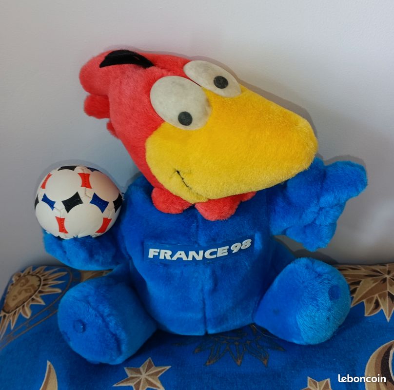 Footix mascotte coupe du monde Banque de photographies et d'images à haute résolution - Alamy