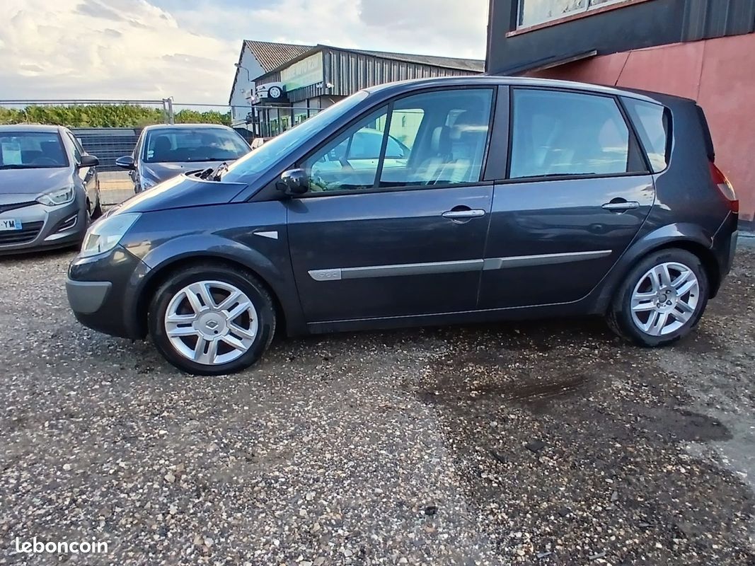 RENAULT SCENIC II 1.9 dCi 120 Confort Dynamique GARANTIE 6 MOIS (image 4)