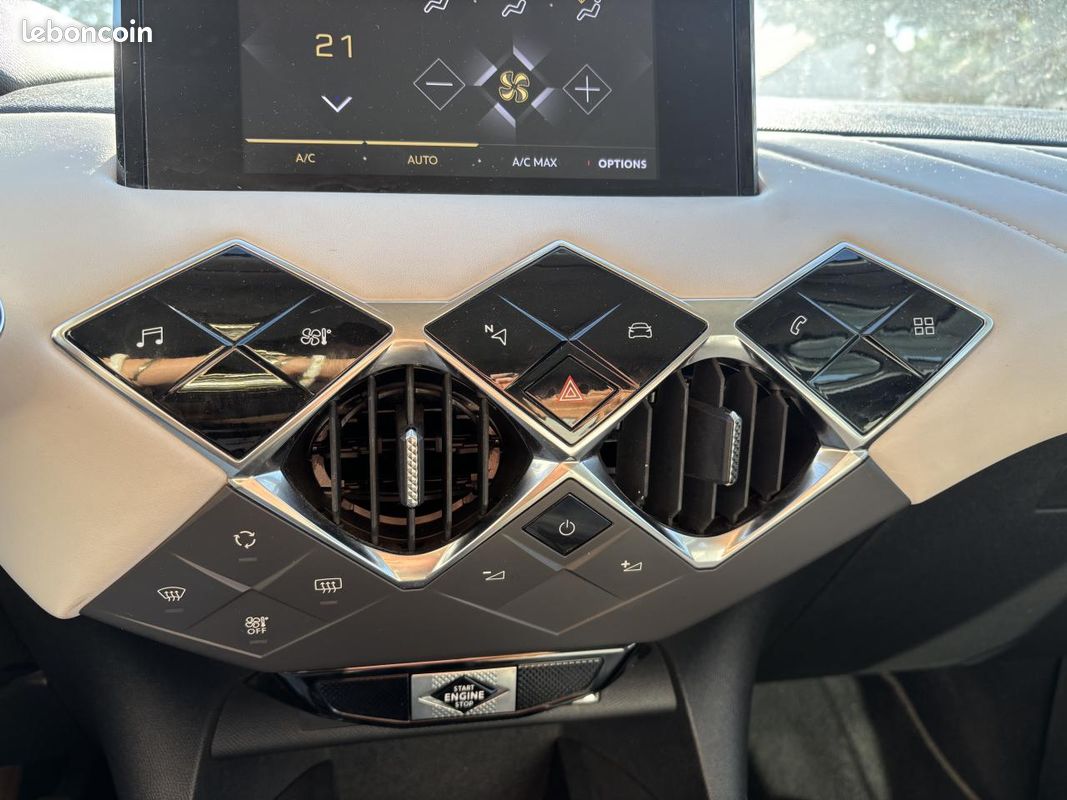 DS DS 3 DS3 Crossback 1.2i PureTech 12V - 100 So Chic (image 14)