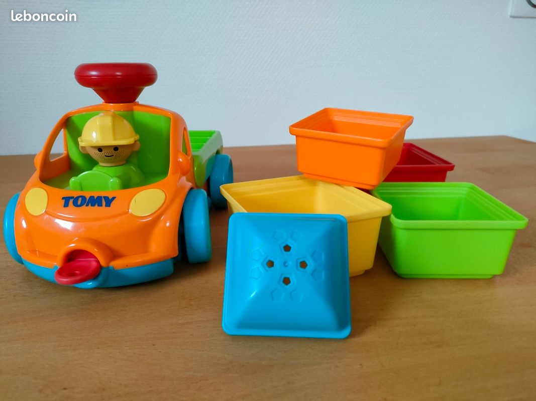 Camion Tomy à formes (image 5)