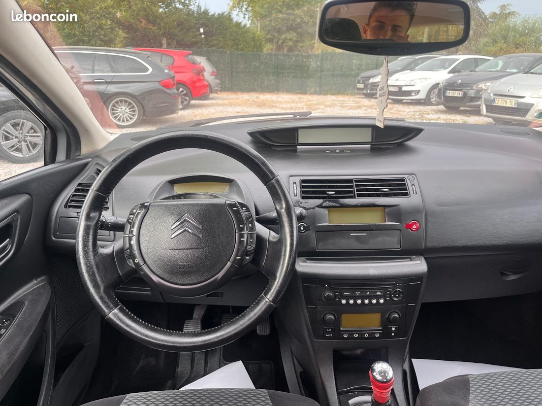 CITROEN C4 C4 HDi 92 Pack Ambiance (image 9)