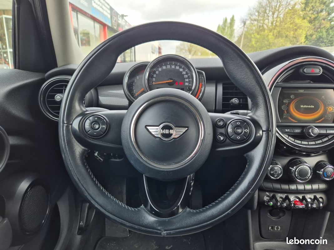 MINI COOPER III (F55) 1.5 Essence 136Ch FINITION CHILI - Garantie 12 mois (image 13)