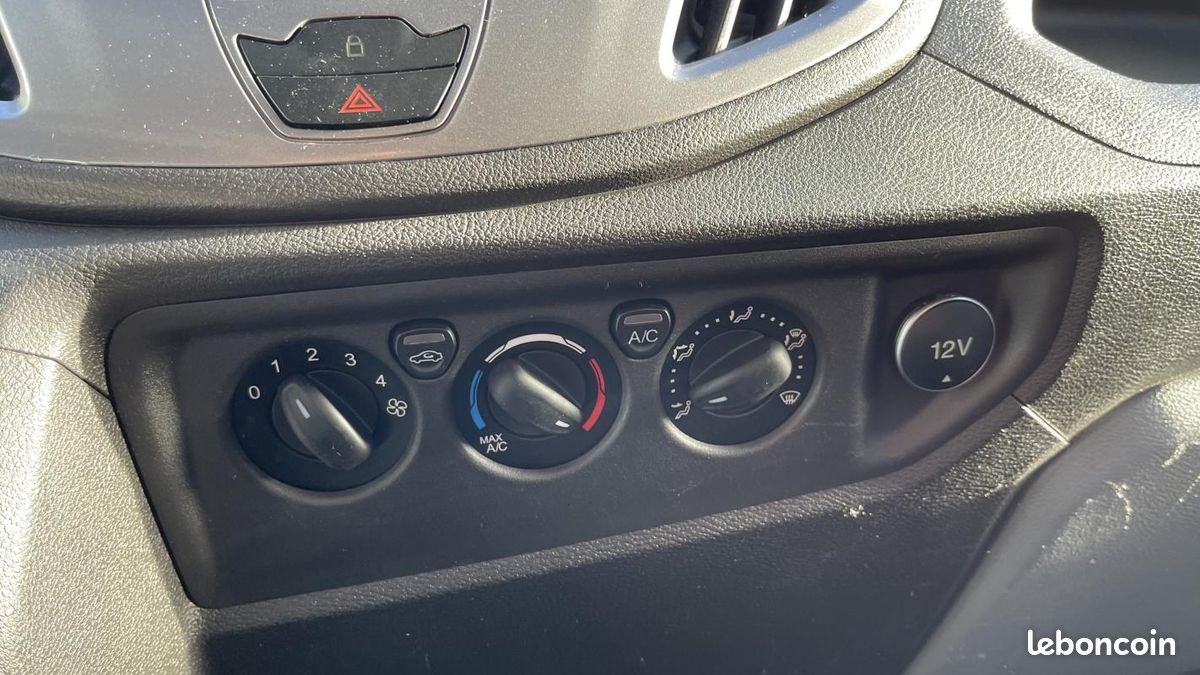 Ford Transit FOURGON 350 L3H2 2.0 ECOBLUE - 130 S&S TRACTION TREND BUSI (image 14)