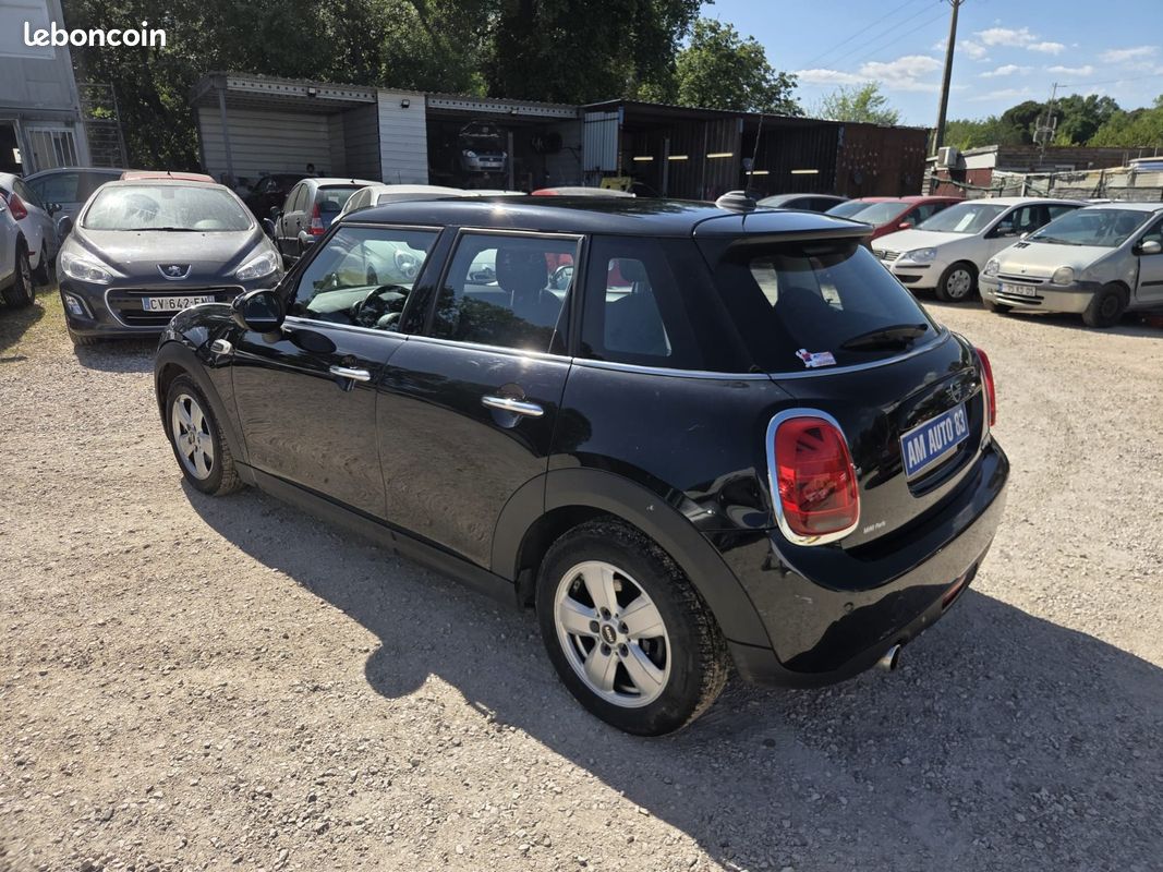 MINI HATCH 5 PORTES Mini One D 95 ch Finition Salt (image 4)