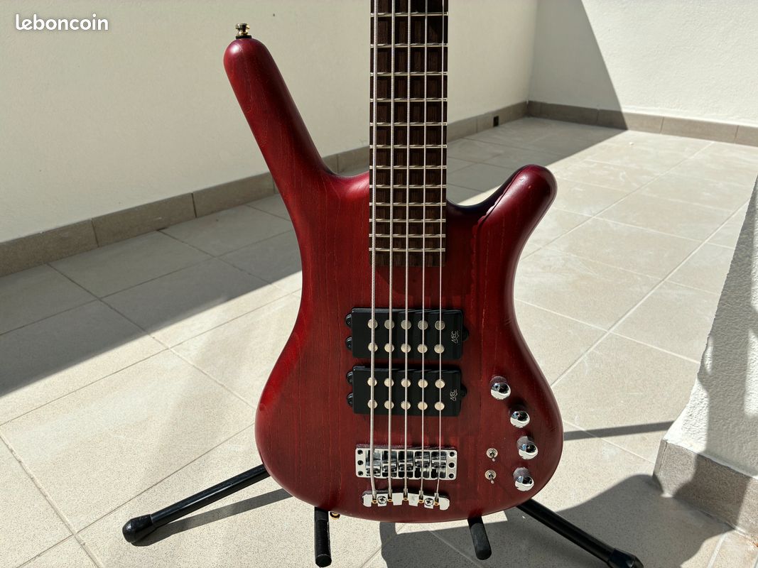 Warwick Corvette 5 GPS (image 1)
