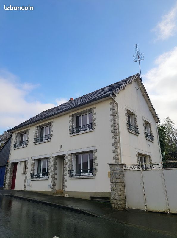 Maison 4 pièces 121 m² · à Fresnay-sur-Sarthe · 121 m² · 138 500 €