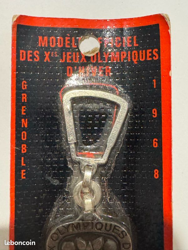 RARE PORTE CLÉS Bourbon Jeux Olympiques Grenoble 1968 EUR 500,00 - FR