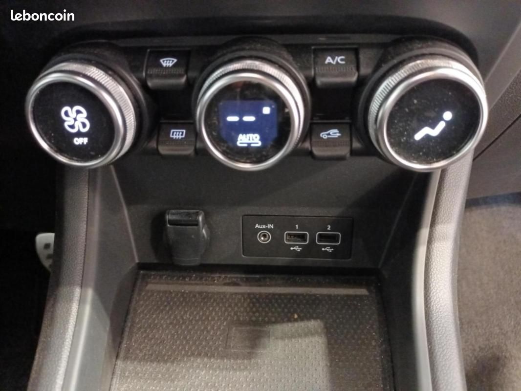 Renault Captur TCe 140 - 21 R.S. Line (image 16)