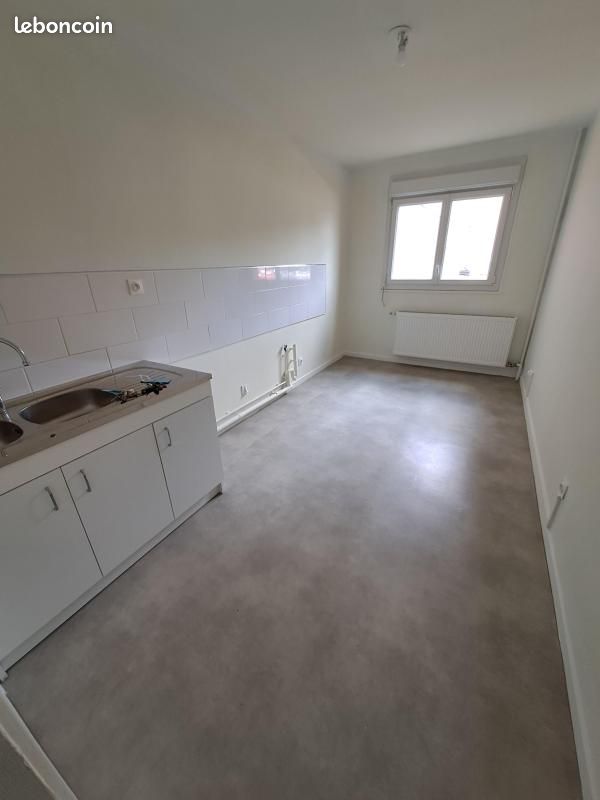 Appartement 3 pièces 89 m² · à Reims · 89 m² · 525 €