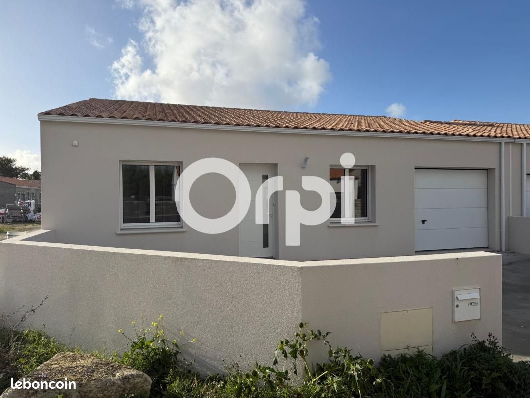 Maison 4 pièces 79 m² · à Surgères · 79 m² · 1 090 €/mois