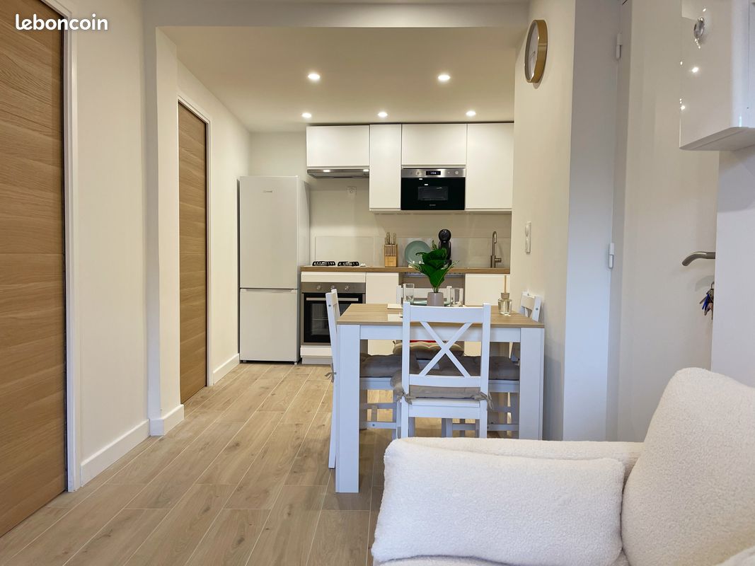 Appartement 3 pièces 46 m² · à Marseille · 46 m² · 990 €