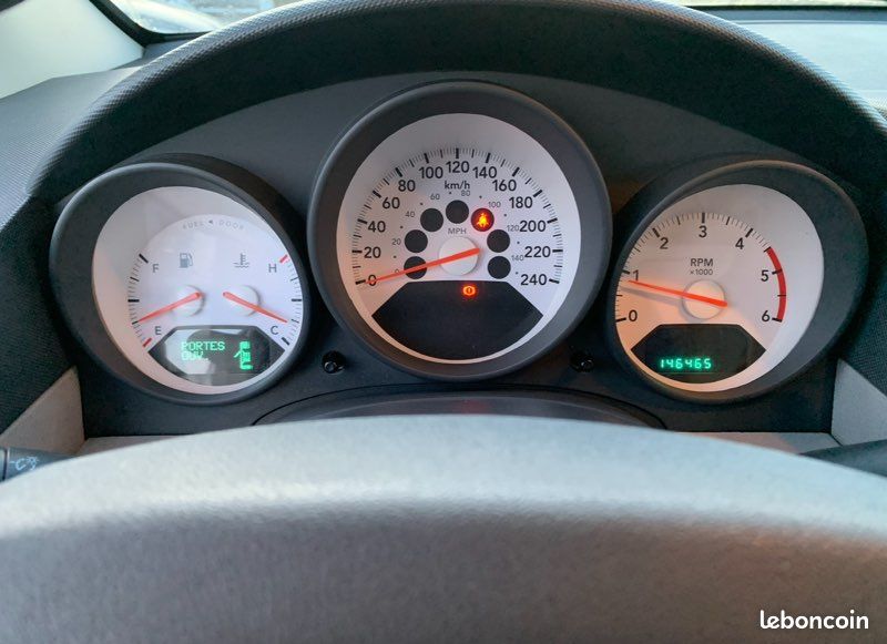 Dodge Caliber 2.0 TD 140cv 5 portes/ SUV/ CLIM (image 4)