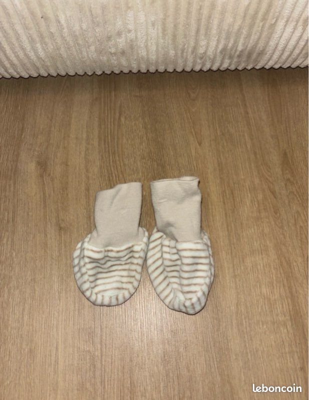 Paire de chaussons bébé (image 1)