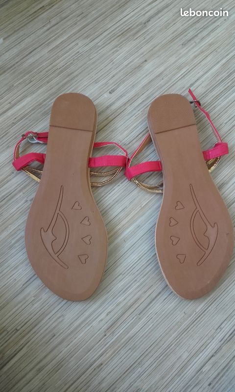 Sandales femme neuve (image 2)