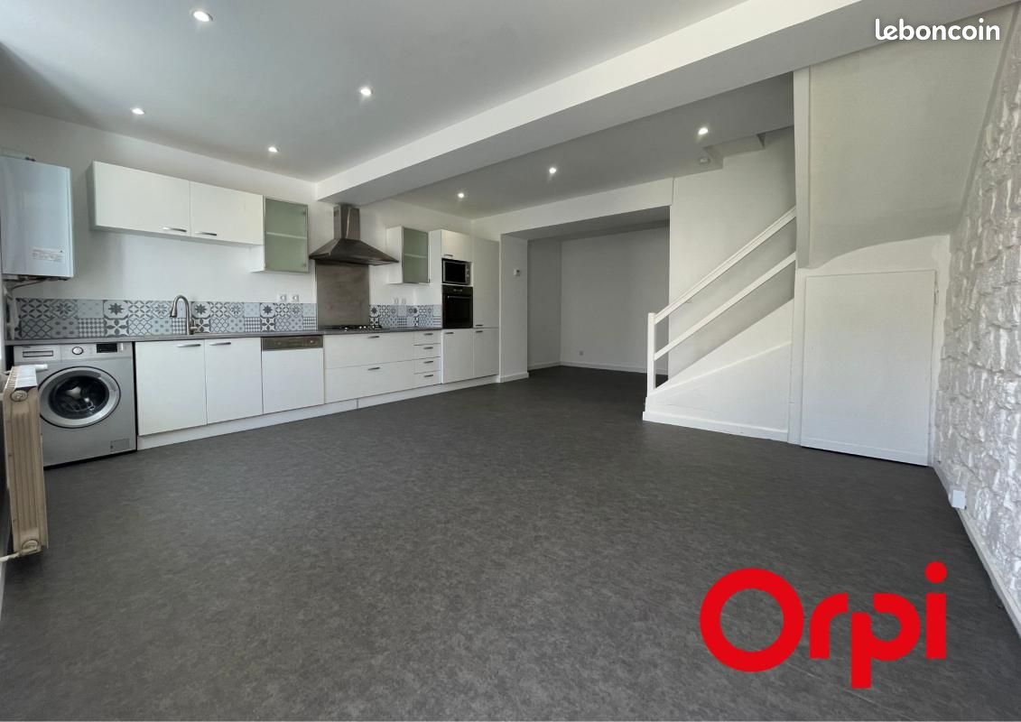 Maison 3 pièces 114 m² · à Vénissieux · 114 m² · 239 000 €